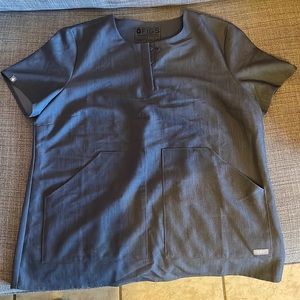 FIGS HEATHER DENIM SCRUB TOP KASANE